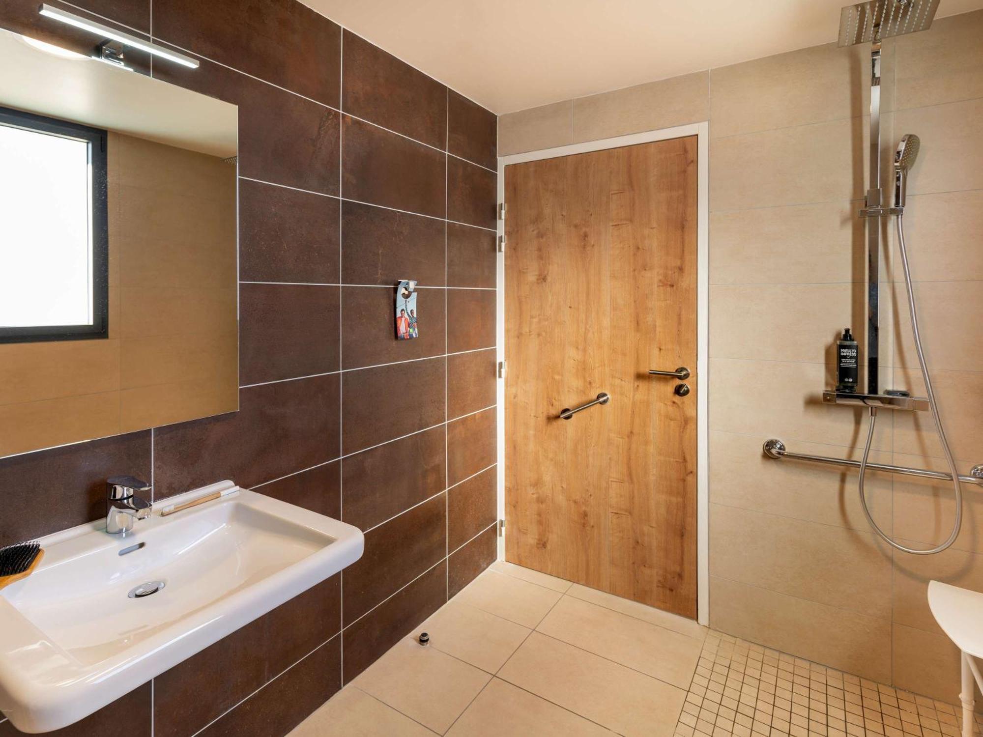 מלון Ibis Styles Cabries Aix-En-Provence Tgv מראה חיצוני תמונה